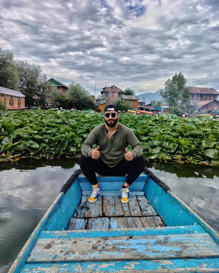 Lala Rukh Group Of Houseboats Srīnagar Exterior foto