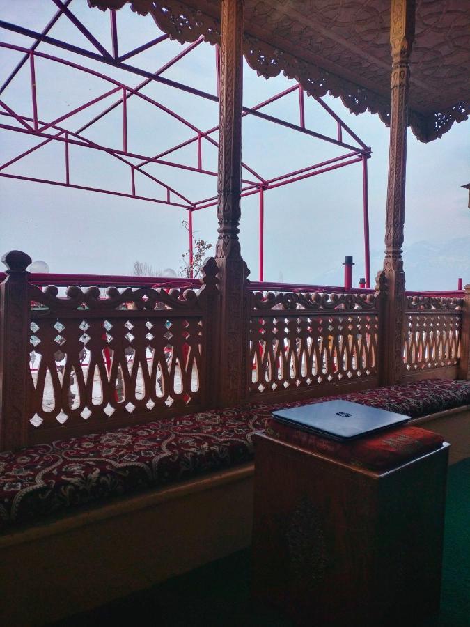 Lala Rukh Group Of Houseboats Srīnagar Exterior foto