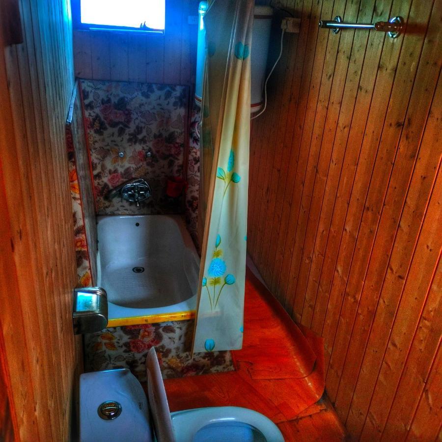 Lala Rukh Group Of Houseboats Srīnagar Exterior foto