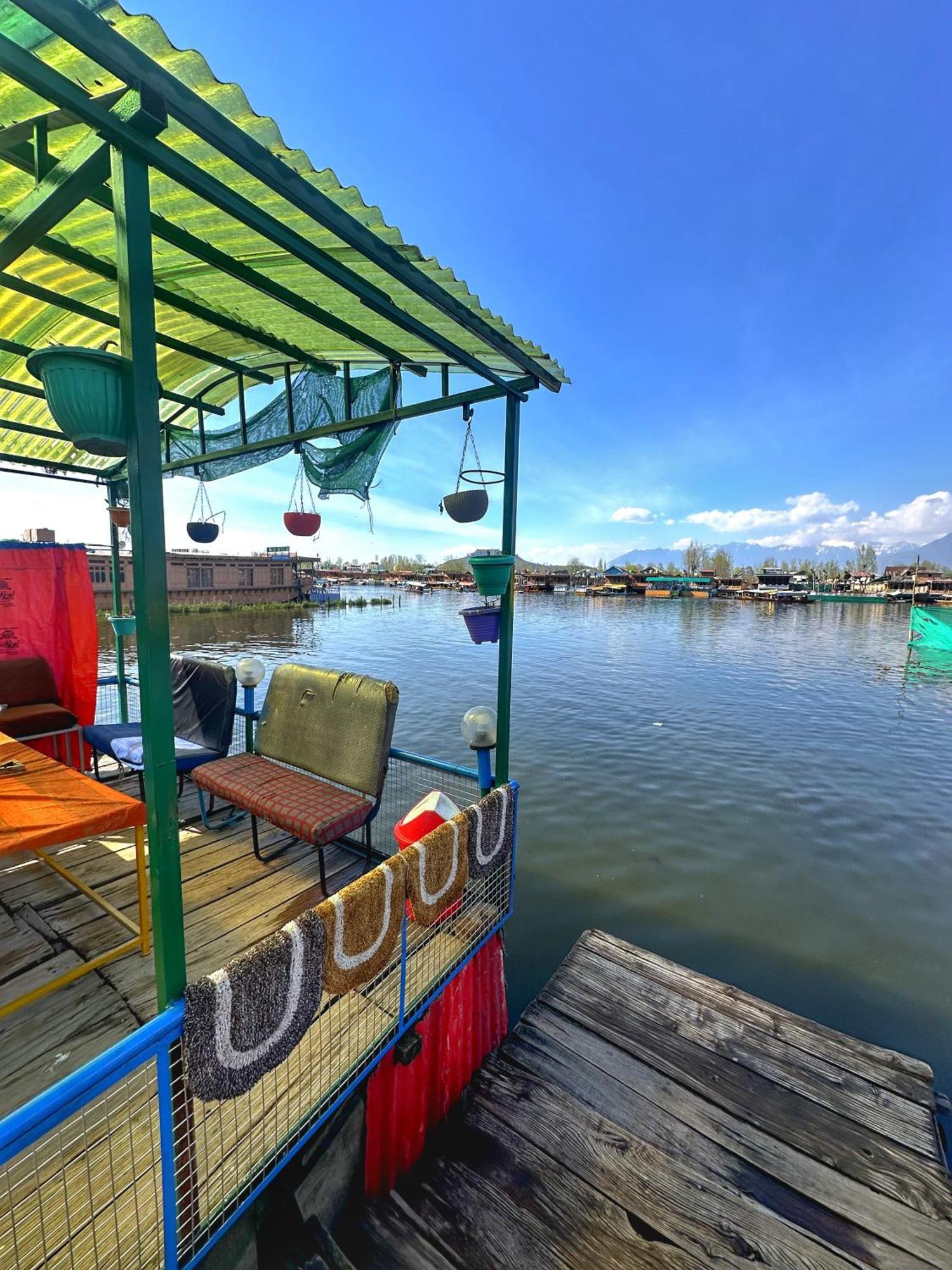 Lala Rukh Group Of Houseboats Srīnagar Exterior foto