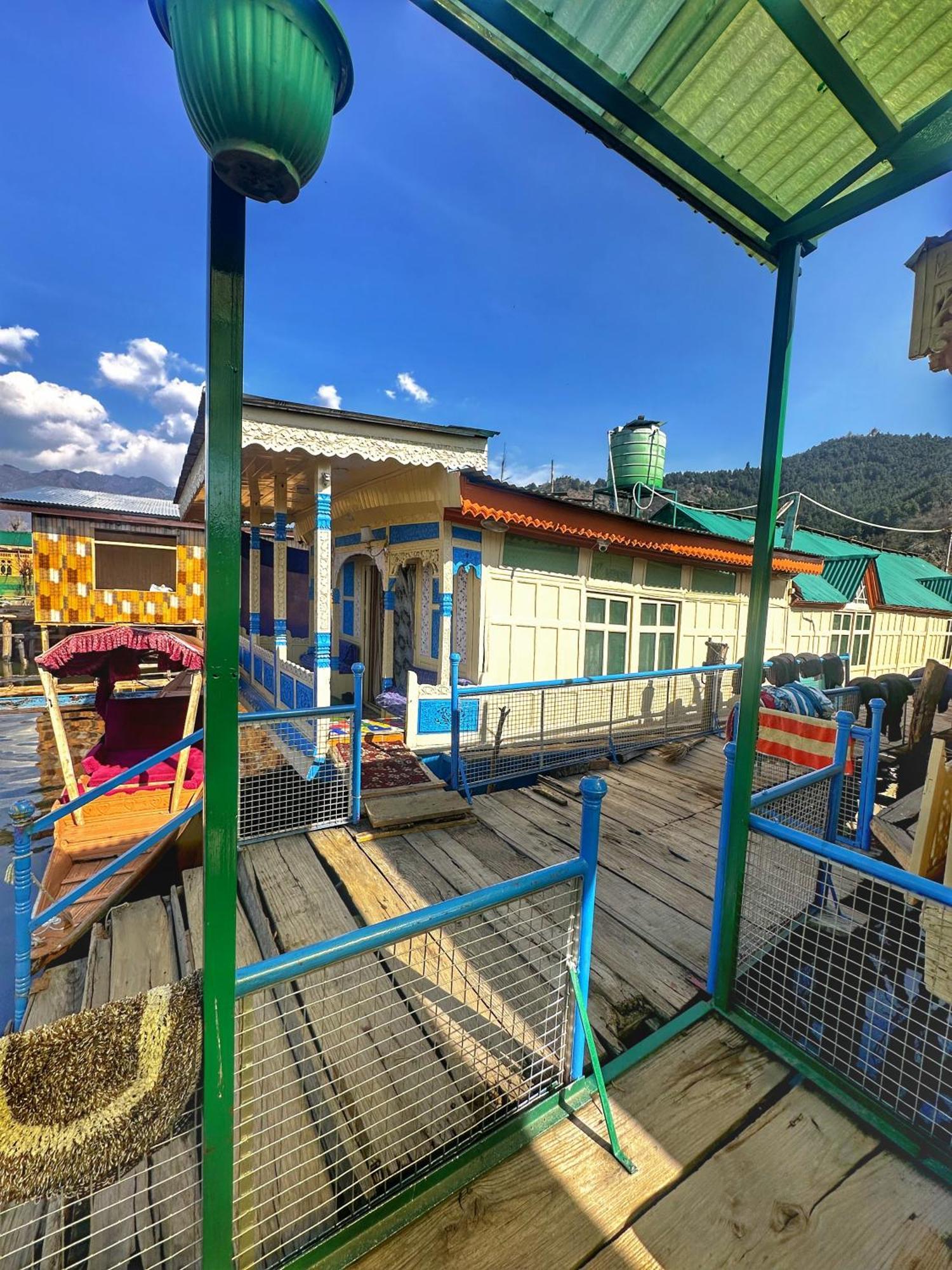 Lala Rukh Group Of Houseboats Srīnagar Exterior foto